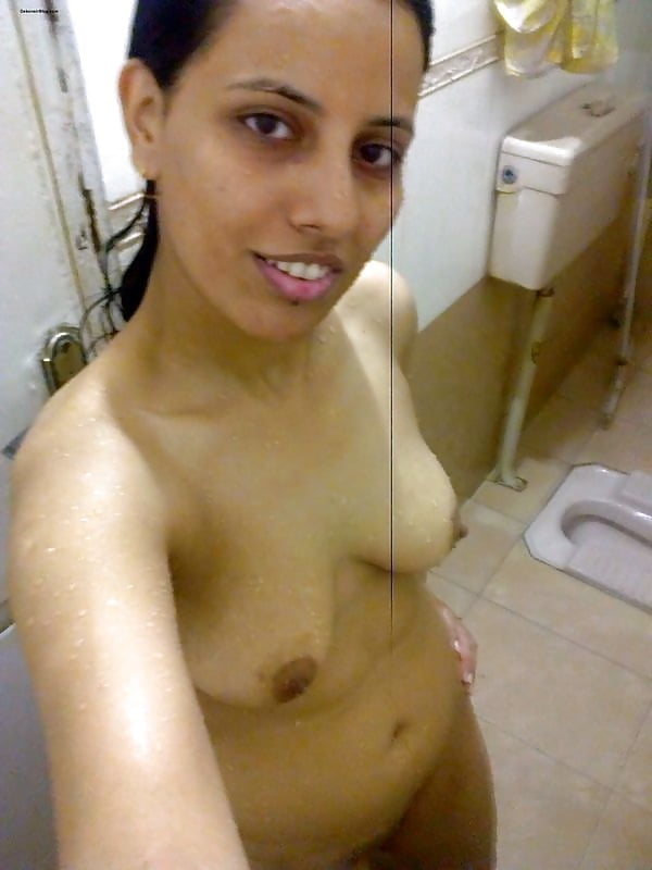 Indian girl shower selfies have turned me hotter 4