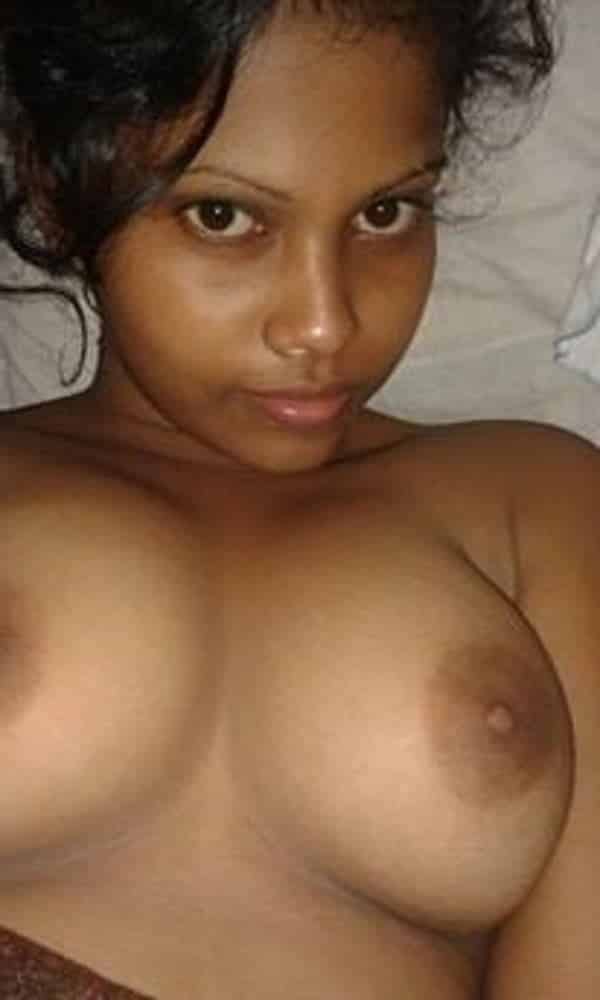 Indian girl tits pics exposed especially for her lovers 5