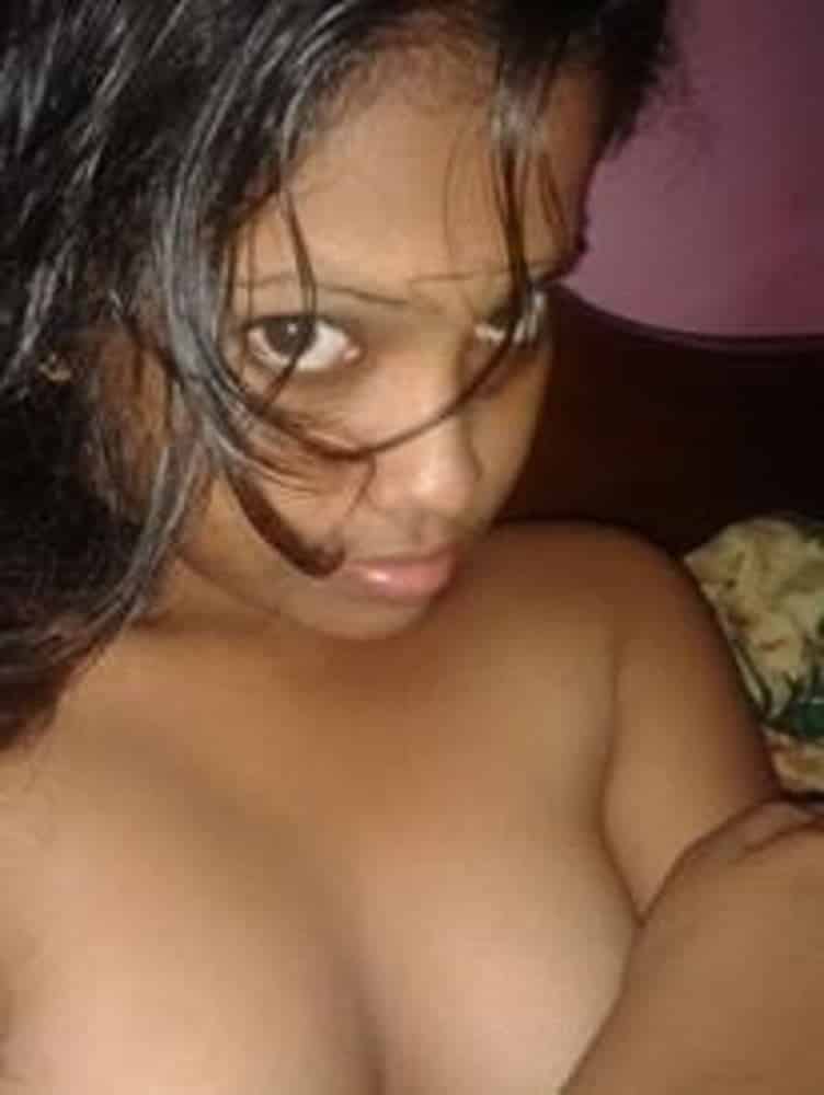 Indian girl tits pics exposed especially for her lovers 7
