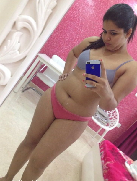 Indian girlfriend nude selfie photos for masturbation pleasure 3