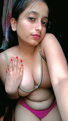 Indian hot slut naked premium photo collection 7