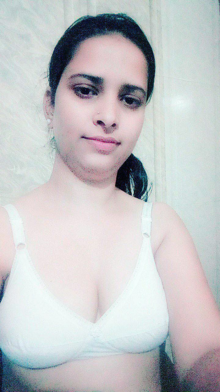 Indian housewife sex relationship nude pics 1