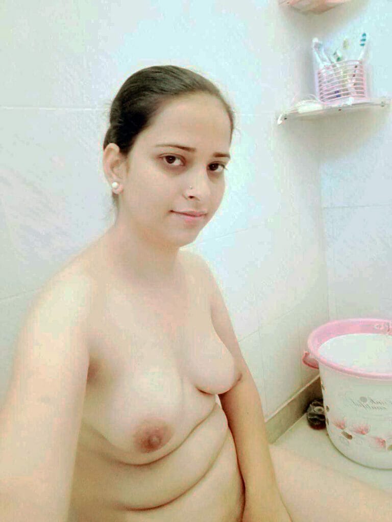 Indian housewife sex relationship nude pics 4