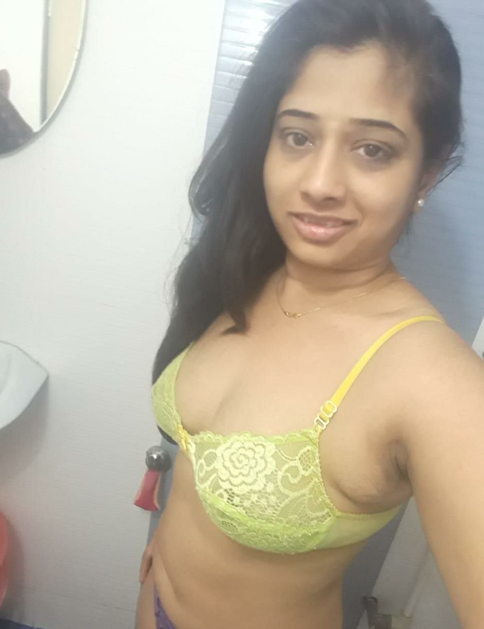 Indian kinder garden teacher nude exposed pics 12