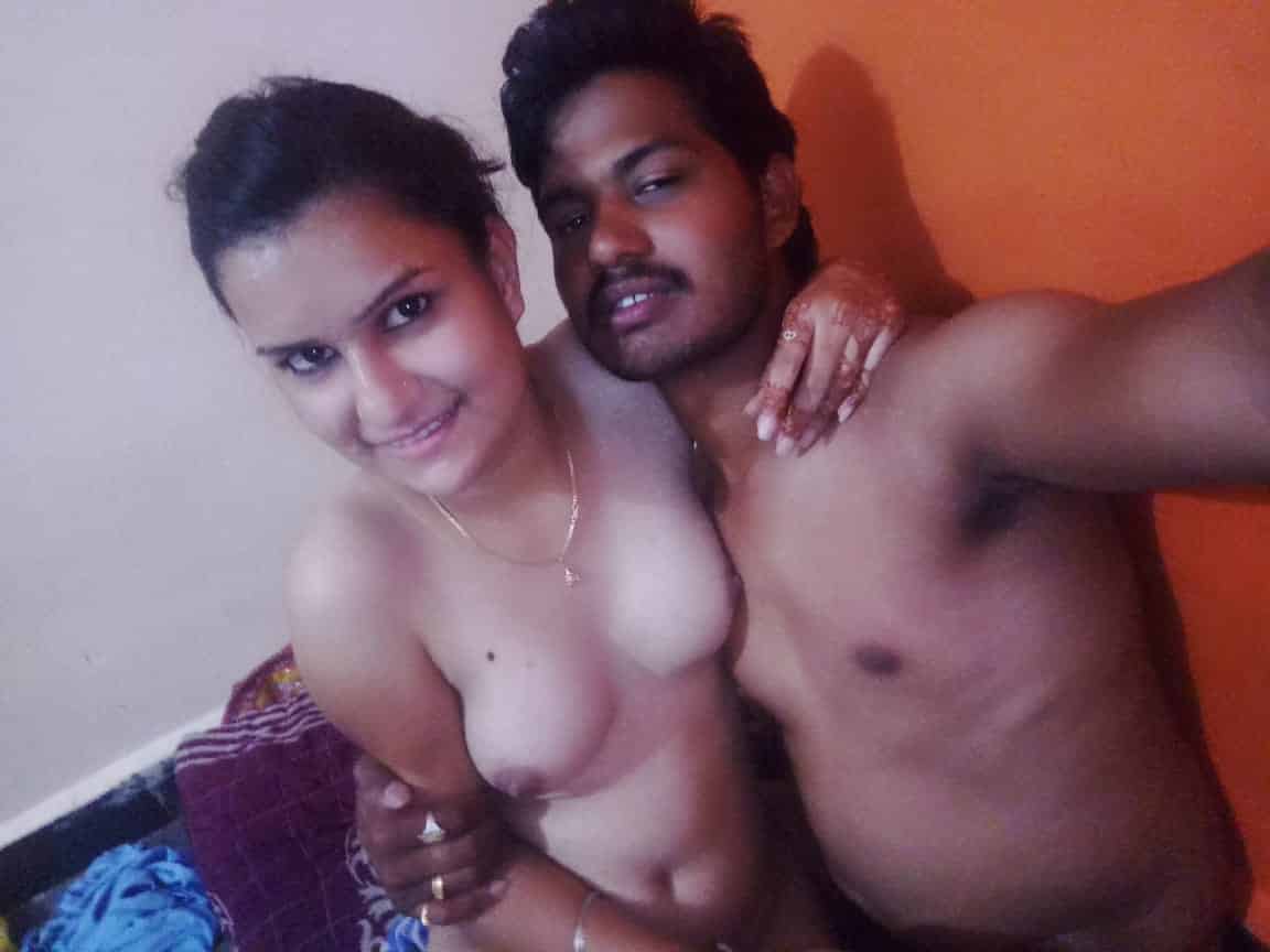 Indian lovers nude pics goes viral on the internet 2