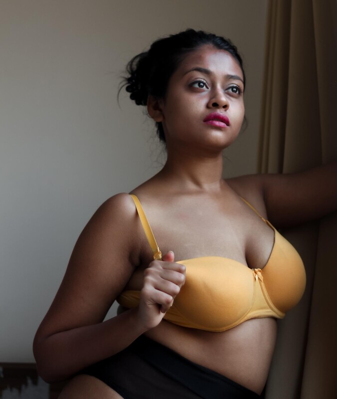 Indian model thick ass nude photo shoot pics 2