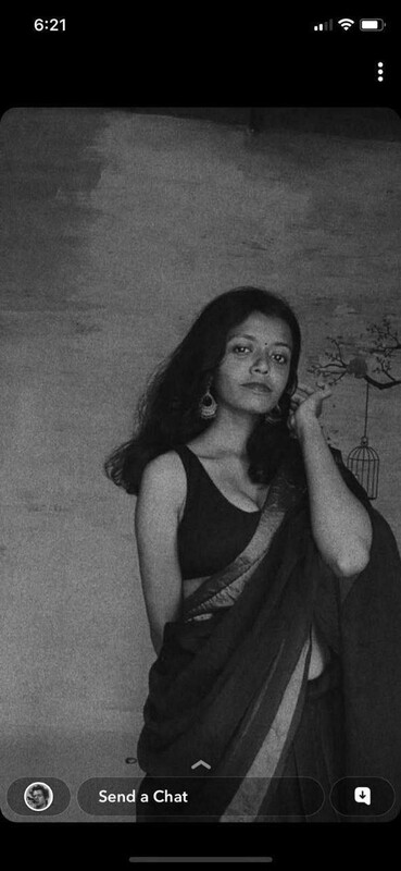 Indian saree college girl revealed big round boobs 2