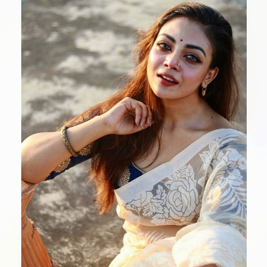 Indian saree girl nude photos exposed online 9