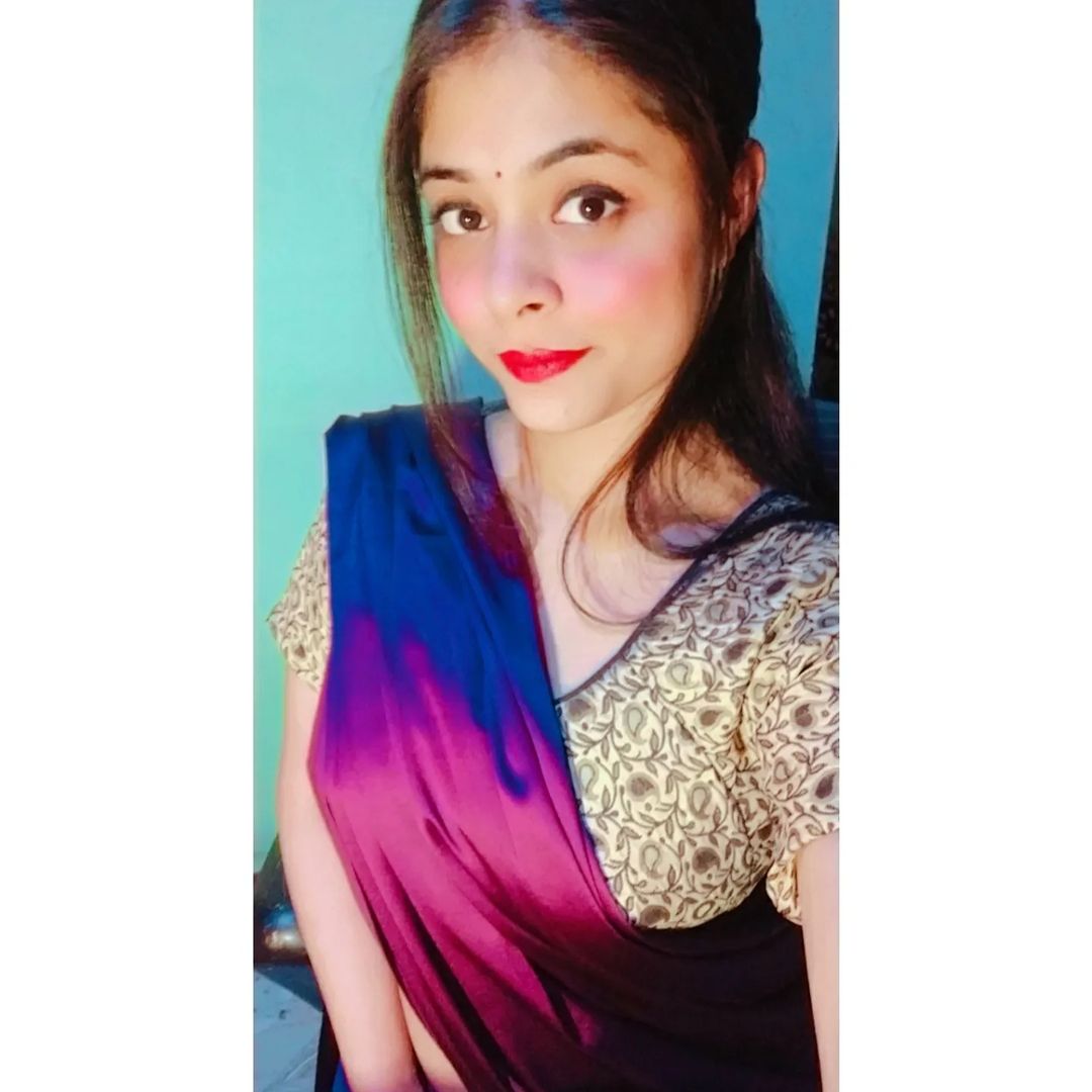 Indian school teacher see through saree boobs 1