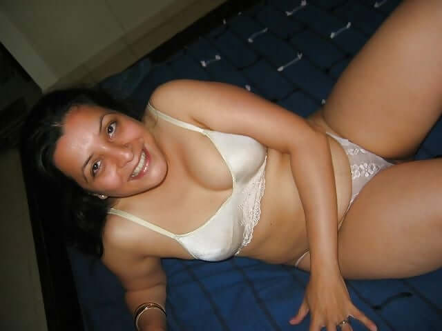 Indian sex images to arouse your sex mood 3