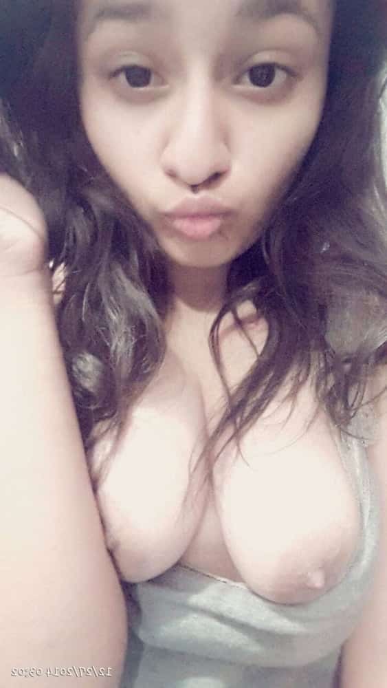 Indian sex photos of hot young call-girl in hotel leaked 6