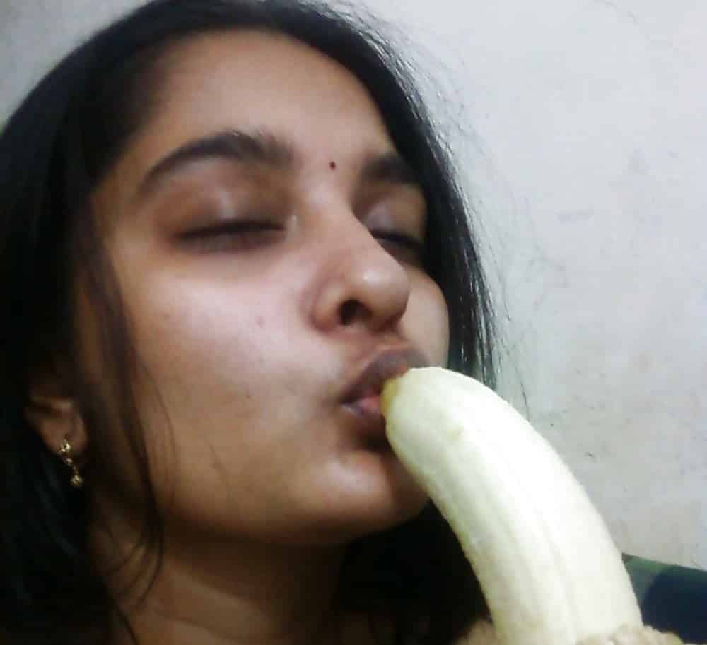 Indian sex pictures of bhabhi devar incest home sex leaked 9