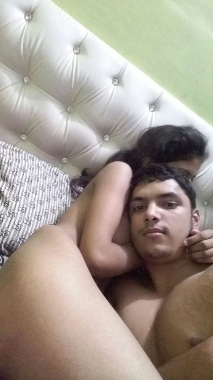 Indian sex pictures of young college couples enjoying home sex 4