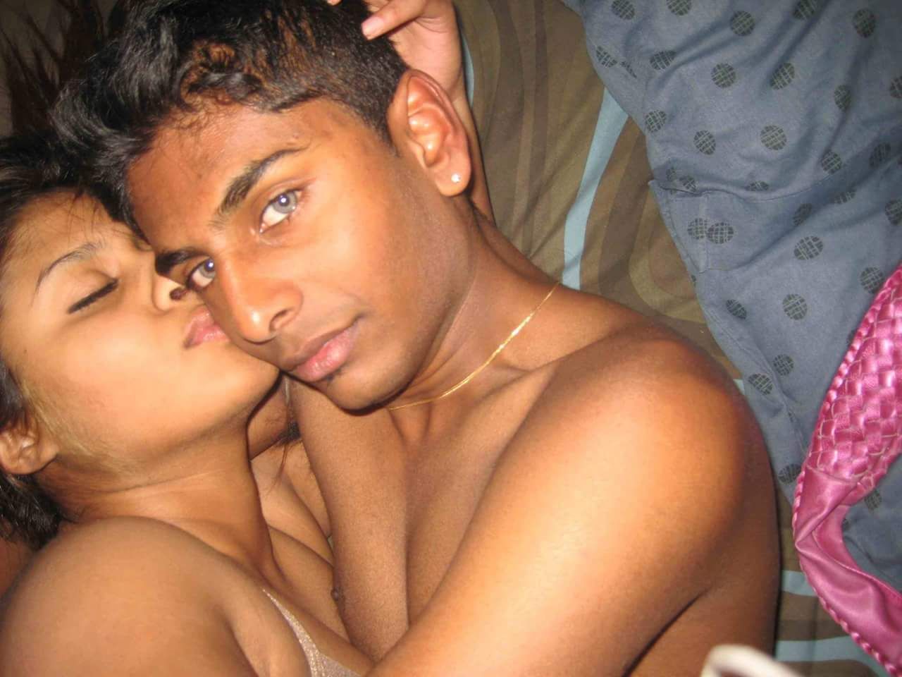 Indian sex pictures of young college couples enjoying home sex 6