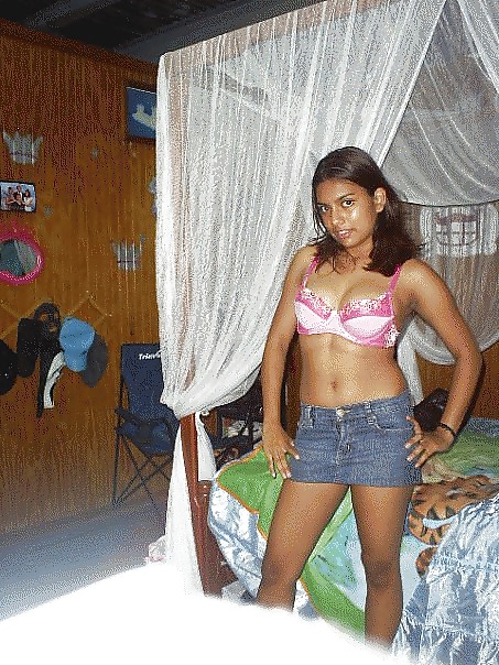 Indian sexy girl pics collection 1