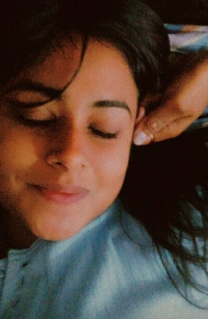 Indian slim and sexy figure nude pussy fingering 1