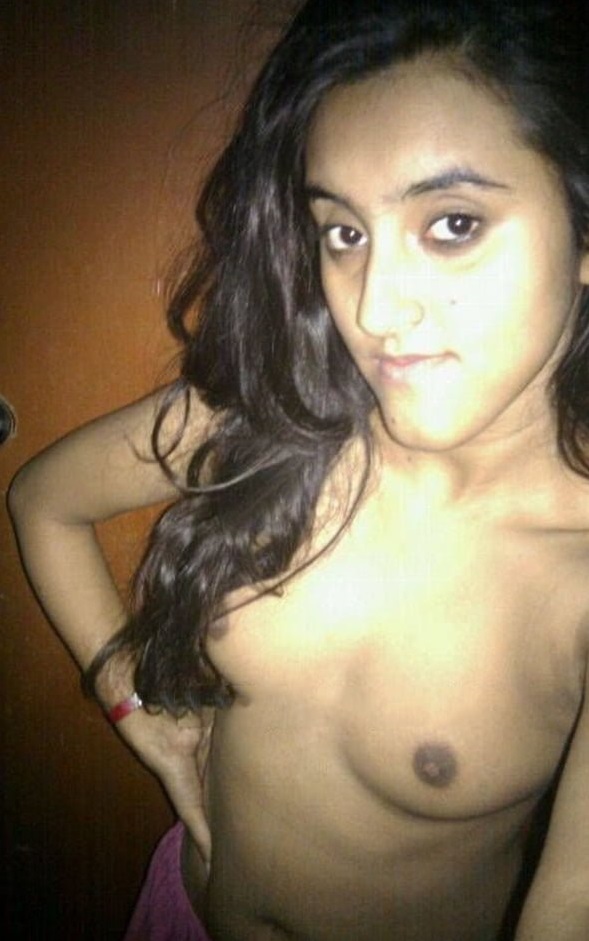 Indian step sister nude photos sharing 1