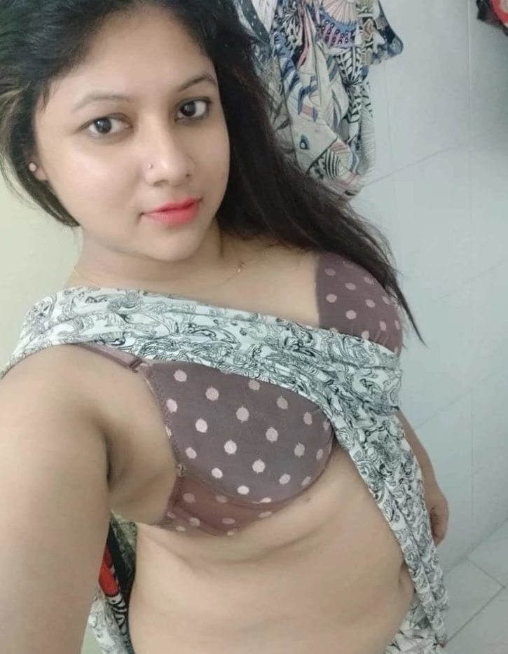 Indian wife forbidden nude pics 7