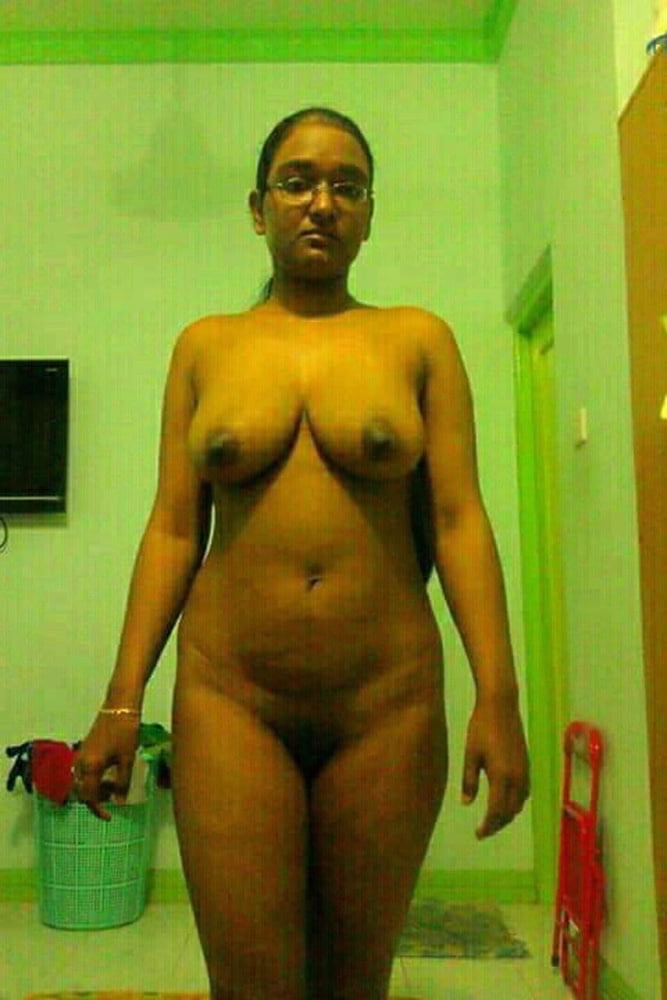 Indian wife nude photos exposed by her husband 6