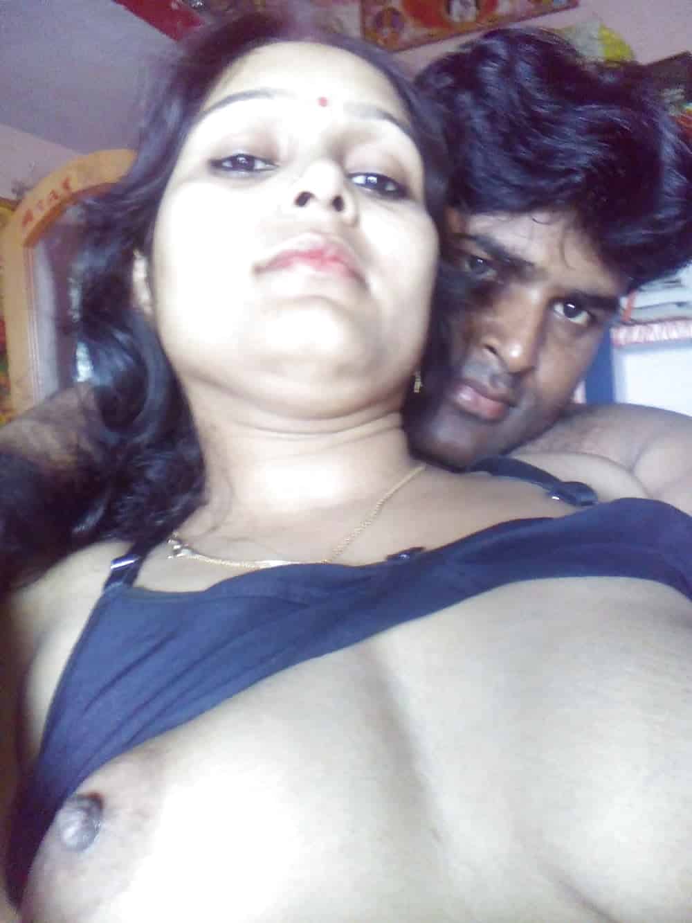Indian wife nude sex pics with her husband 1