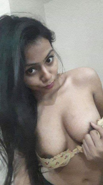 Indore amateur girl blowjob and nude photos 5