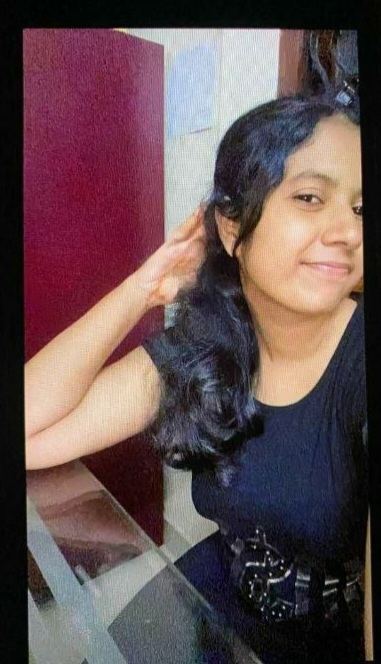 Instagram hot girl topless photos shared online 3