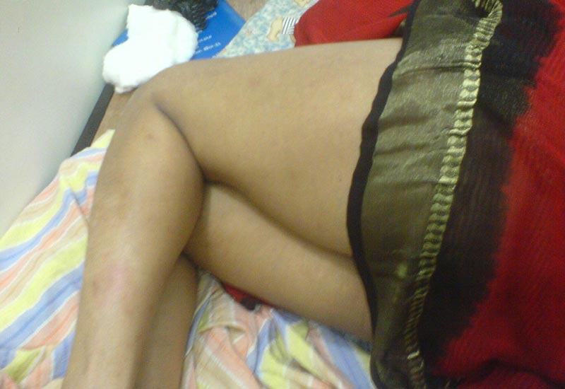 Juicy Desi Sharmila Bhabhi blowjob pics 3