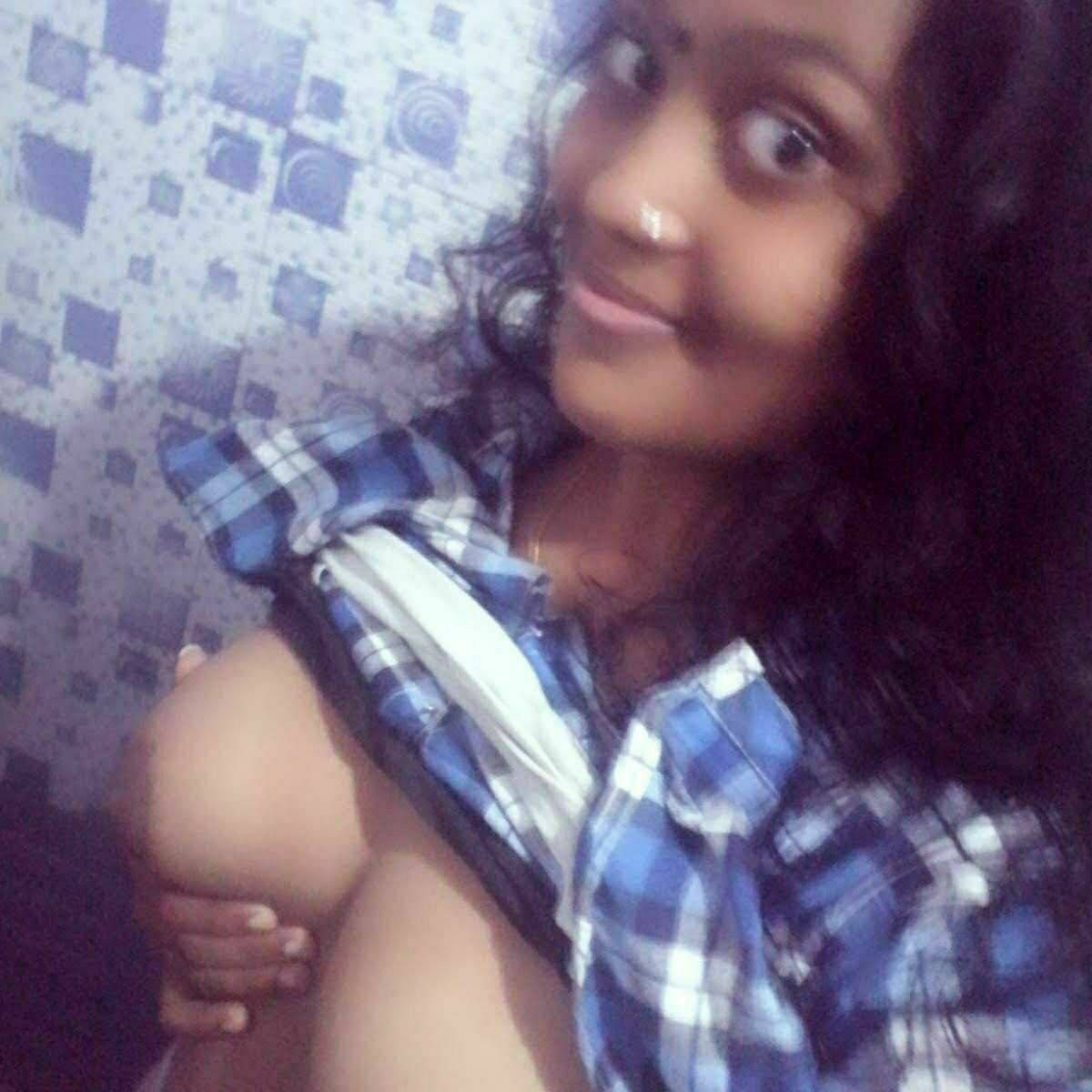 Kannada girl topless clicks shared online 4