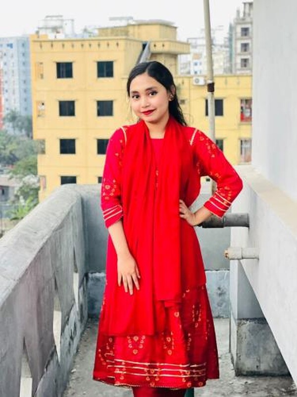 Kolkata IT girl nude selfies trending viral online 1