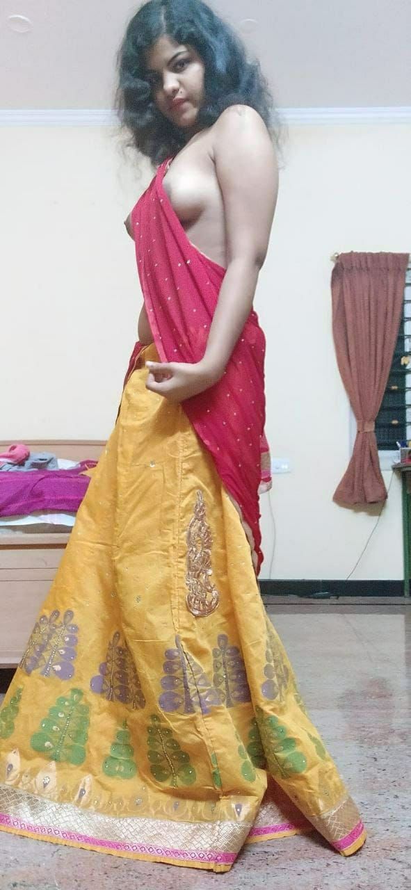 Kottayam hostel college girl naked posing pics 9
