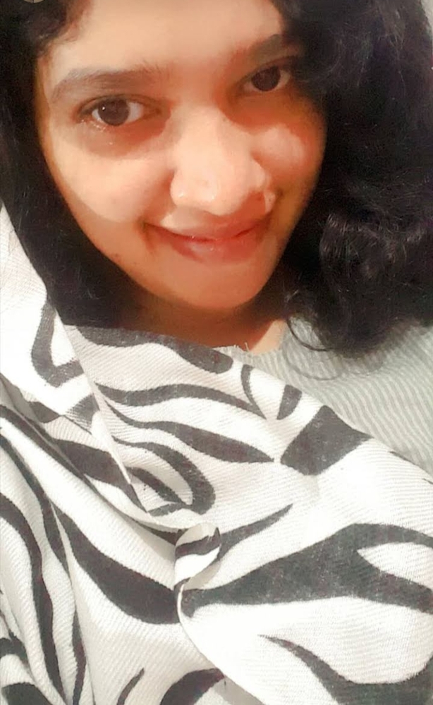 Kozhikode girl hairy pussy fingering photos 2