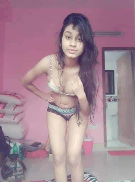Leaked out sexy college teen pics 1