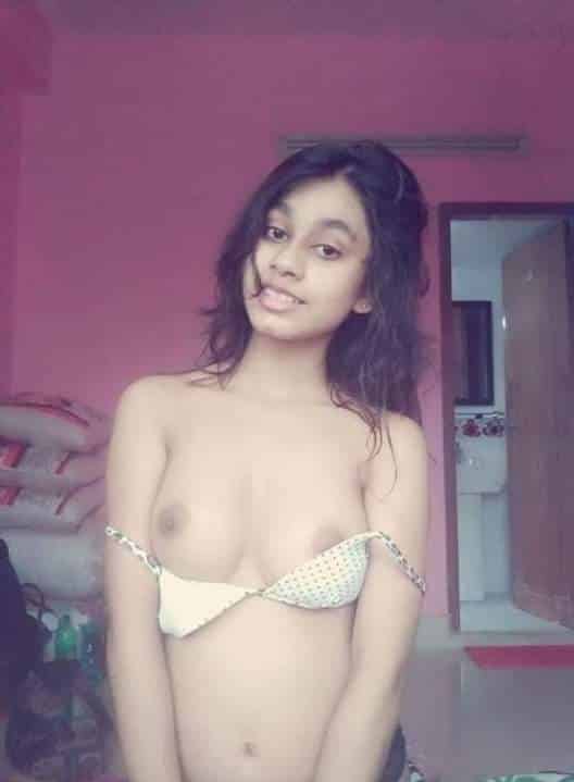 Leaked out sexy college teen pics 6