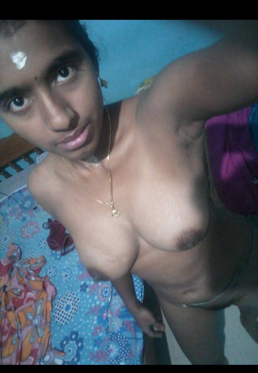 Malayali girl in Chennai sharing nude selfies 7