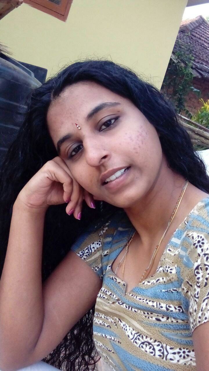 Malayali girl nude boobs showing photos on Onam 11