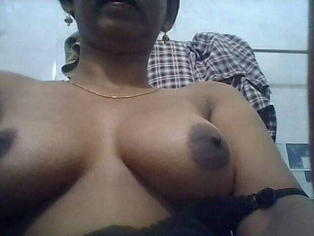 Malayali girl nude boobs showing photos on Onam 2