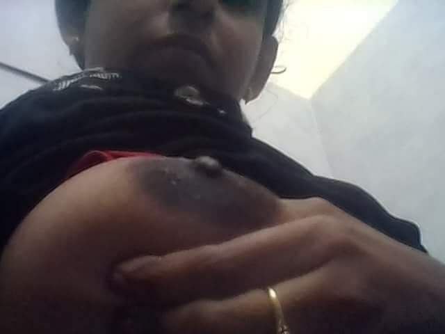 Malayali girl nude boobs showing photos on Onam 3