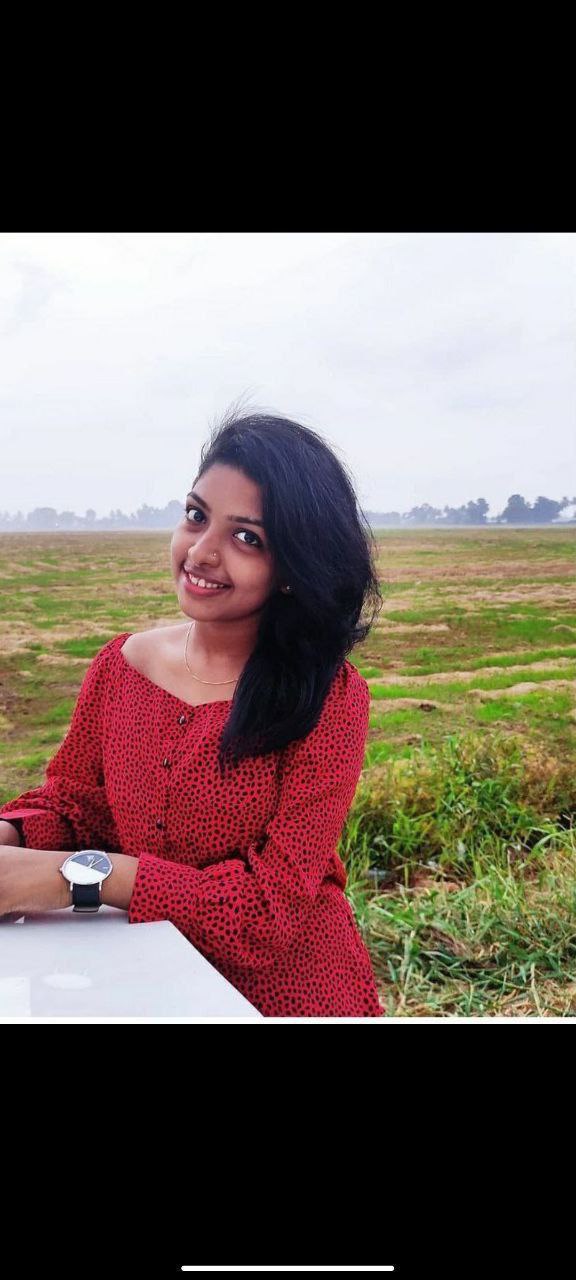 Mallu college girl boobs showing in selfie pics 2