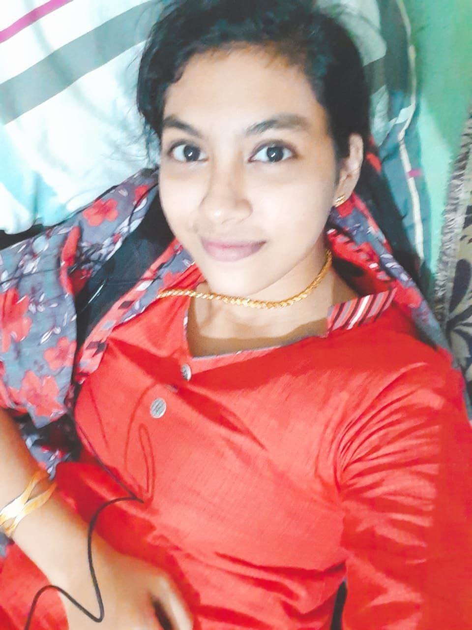 Mallu girl huge boobs showing photos shared 2