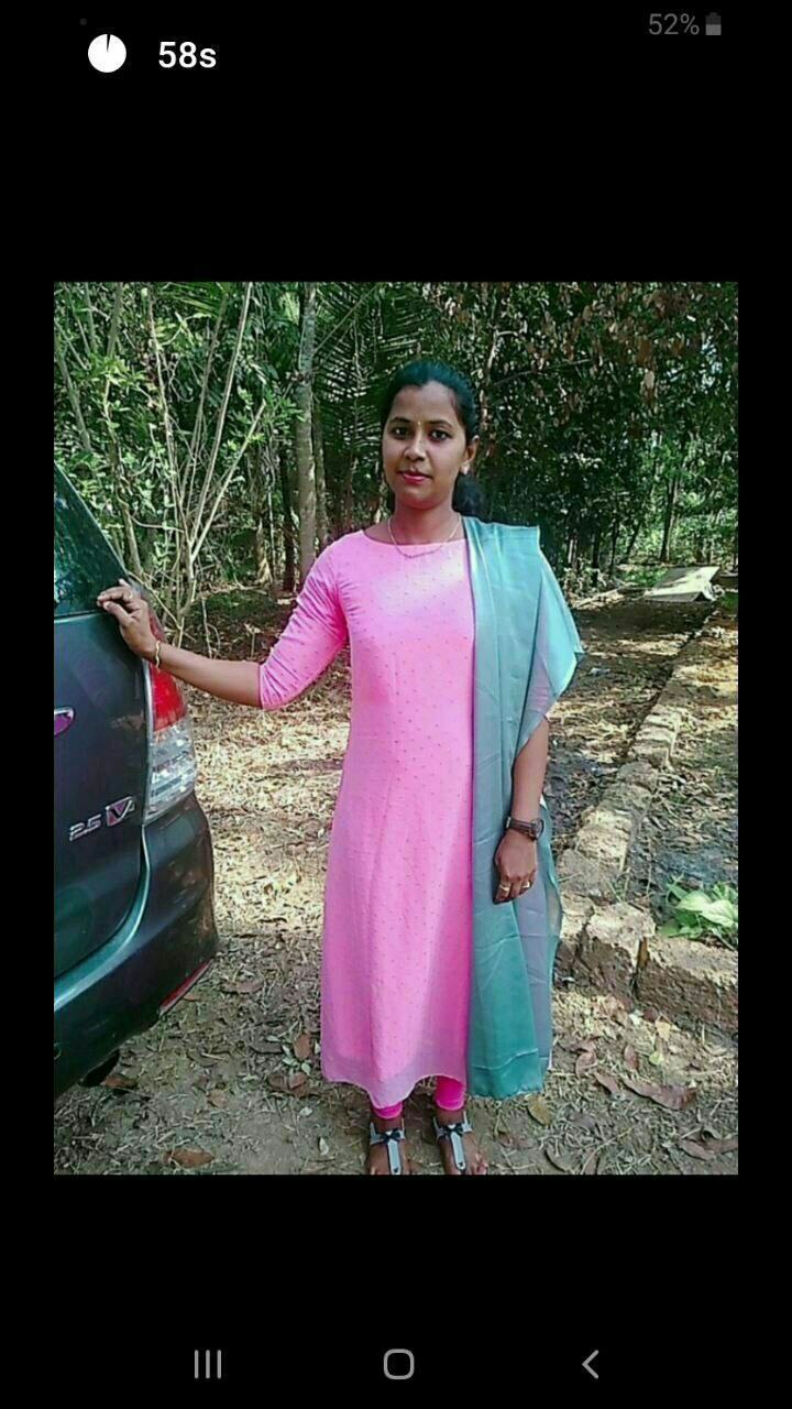 Mallu girl private nude photos shared online 2