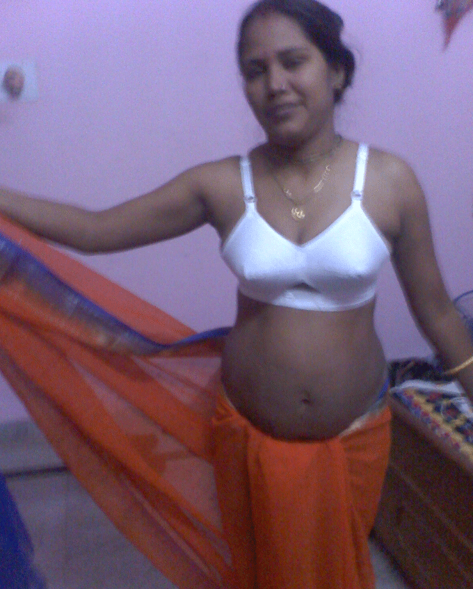Marathi wife nude XXX pics collection goes online 11