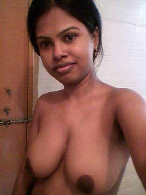Married Bangla girl exposing her naked figure 6