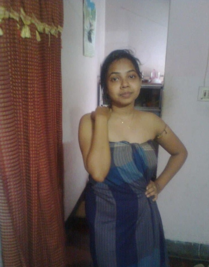 Mature Bhabhi bude pics 2