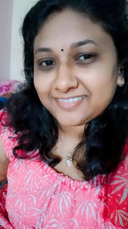 Mature bhabhi showing boobs on video call photos 8
