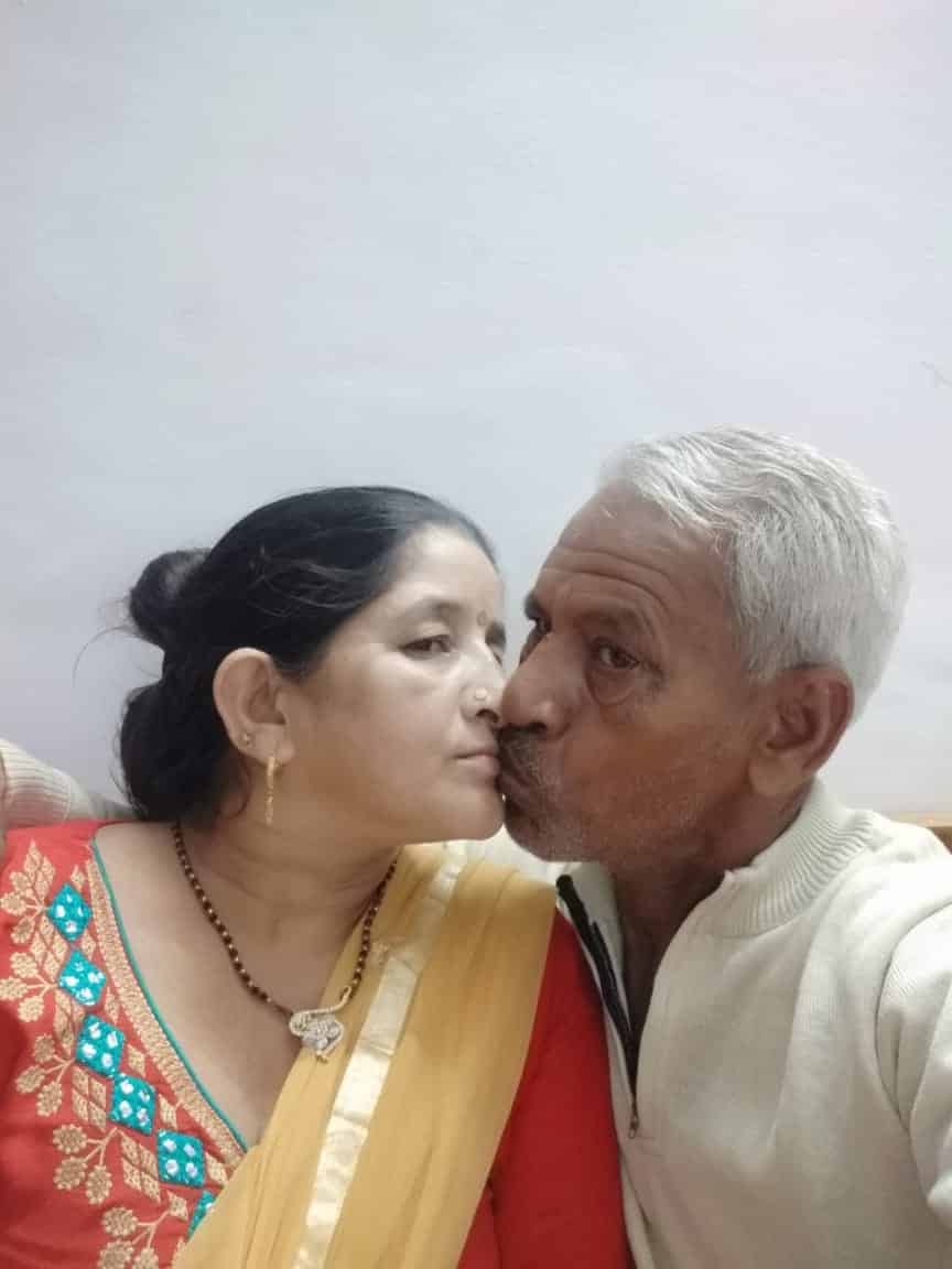 Mature couple sex photos trending online 1
