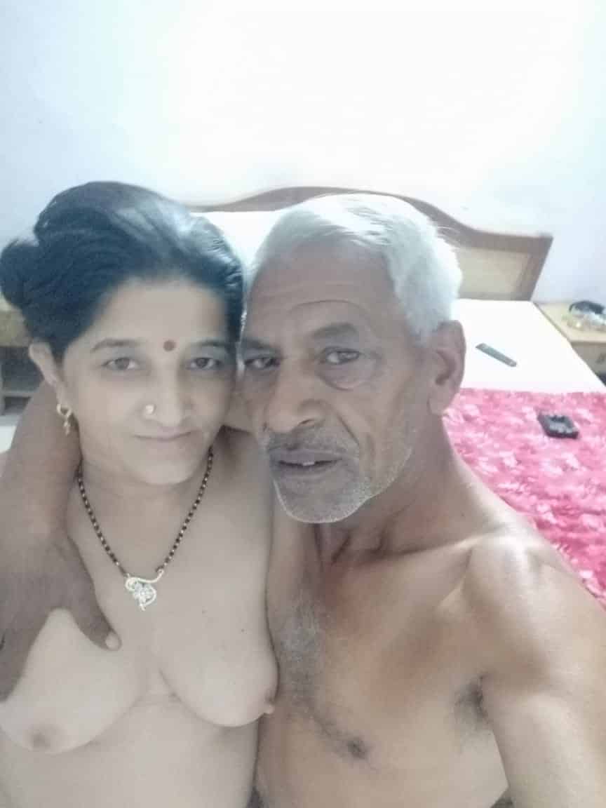 Mature couple sex photos trending online 4