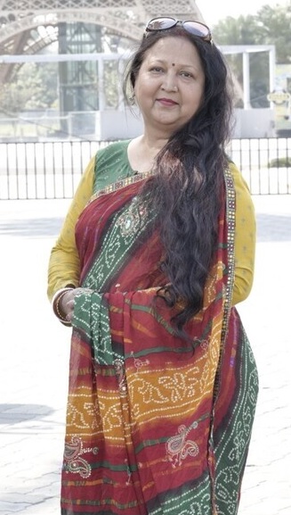 Mature Hindi aunty naked selfie photos sharing 1