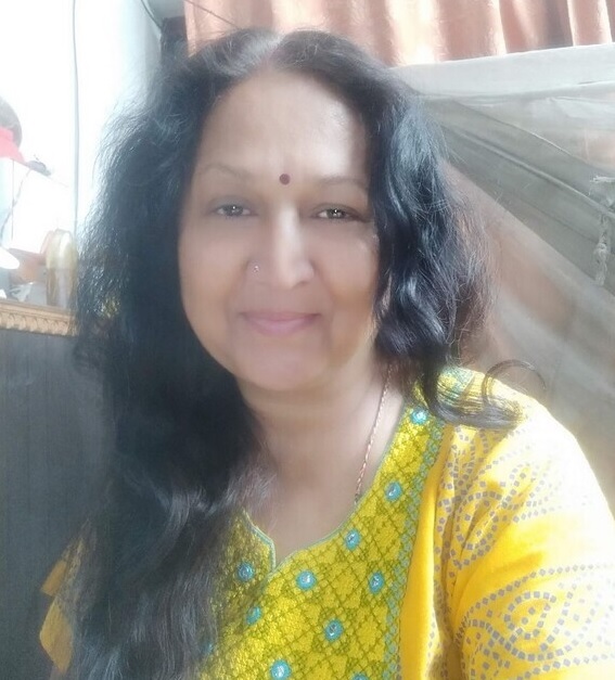 Mature Hindi aunty naked selfie photos sharing 2