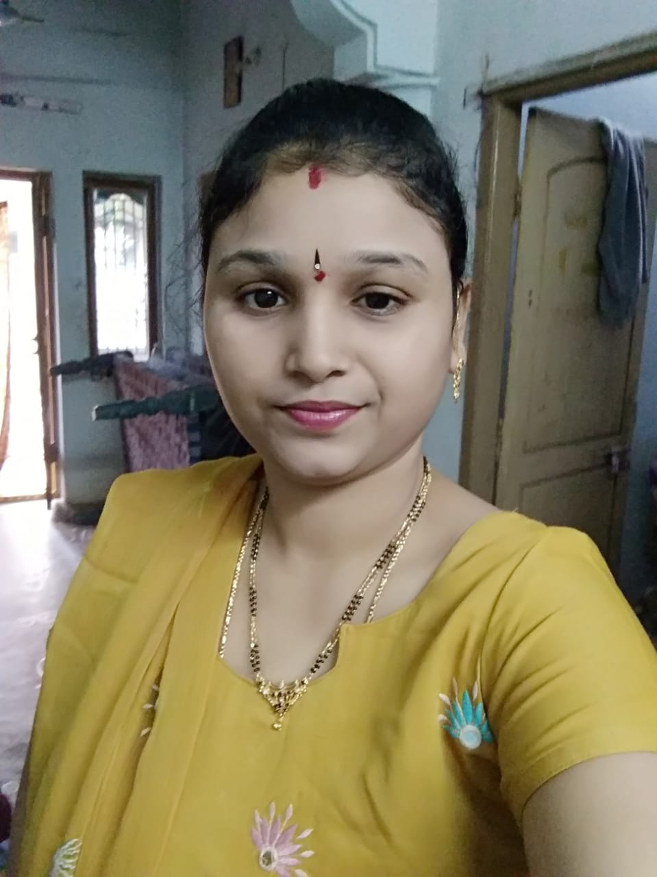 Mature Indian aunty big boobs showing pics 10
