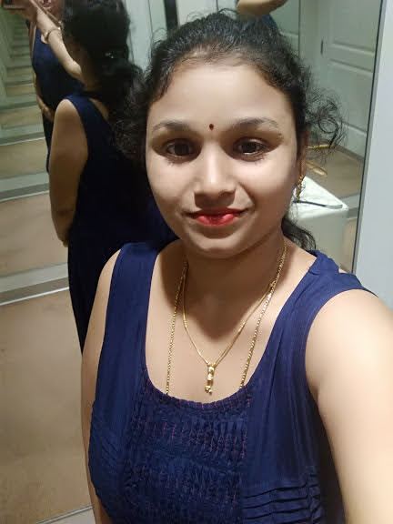 Mature Indian aunty big boobs showing pics 6